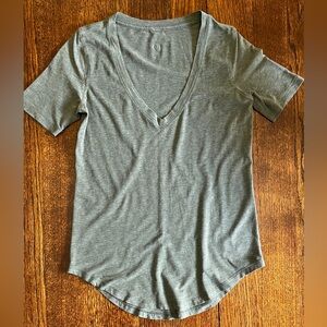 🍋Lululemon Love Tee Vneck Tee